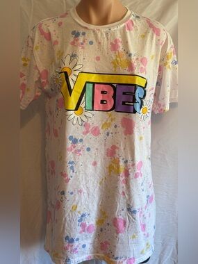 Vibes Daisy Graphic Tee - White Multi